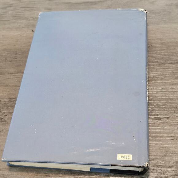 Star Trek Strangers From the Sky Hardcover Book Vintage 80s Science Fiction - Picture 4 of 12